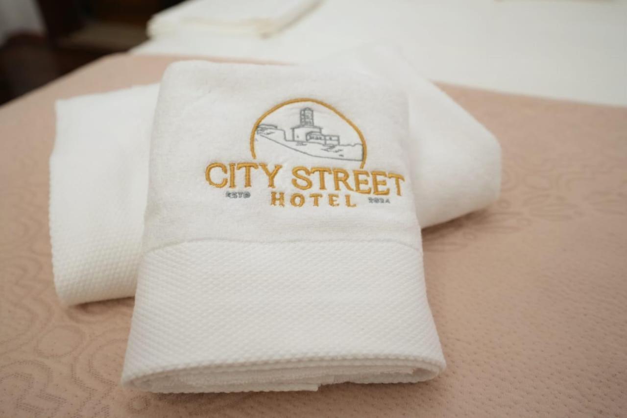 City Street Hotel Gjirokaster Luaran gambar