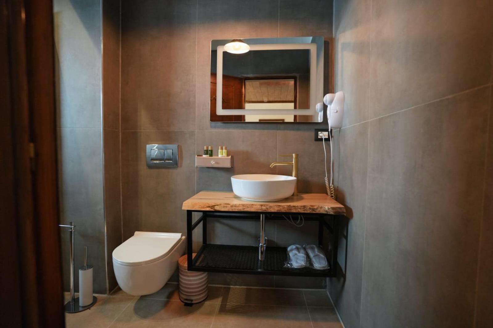 City Street Hotel Gjirokaster Luaran gambar